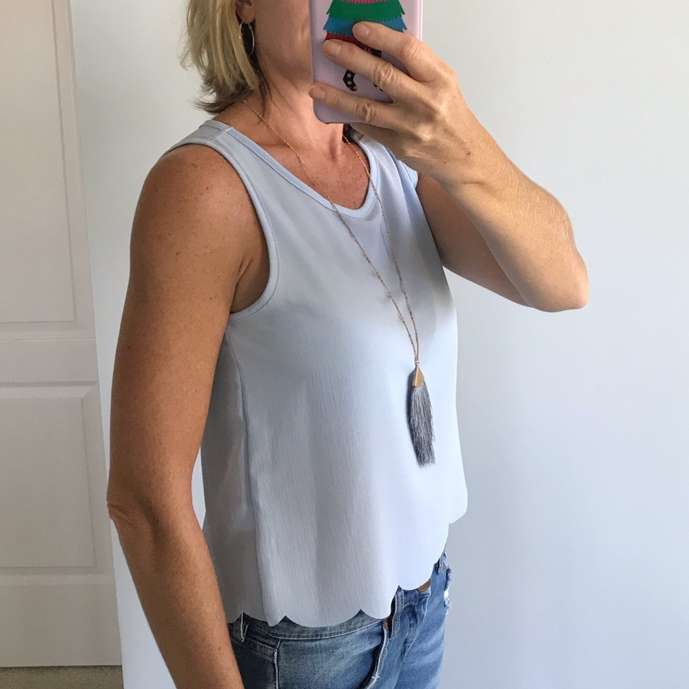 Blue Scallop Hem Tank - Picture 3 of 6
